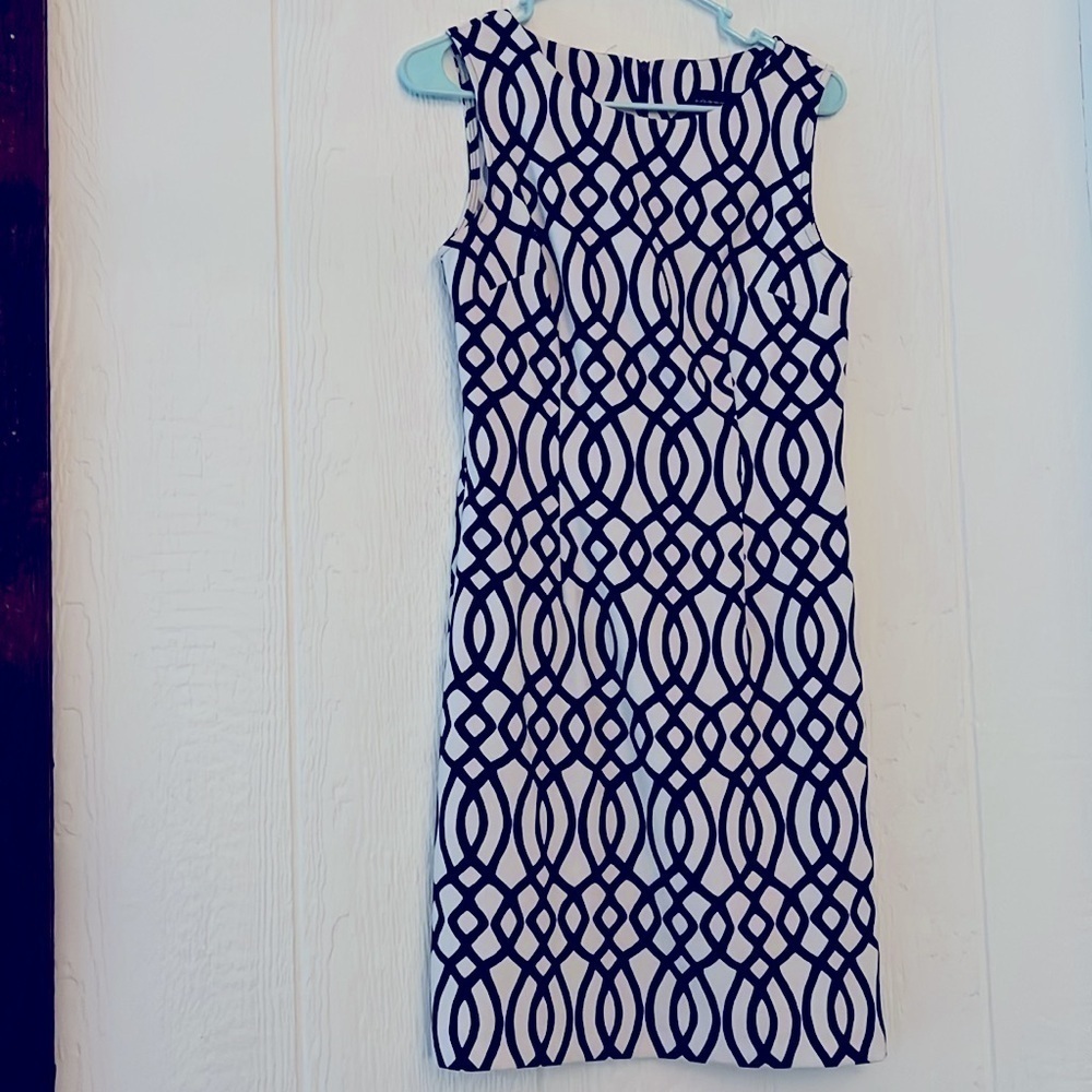 Black and white geo stretch sleeveless dress 4 - Picture 4 of 4